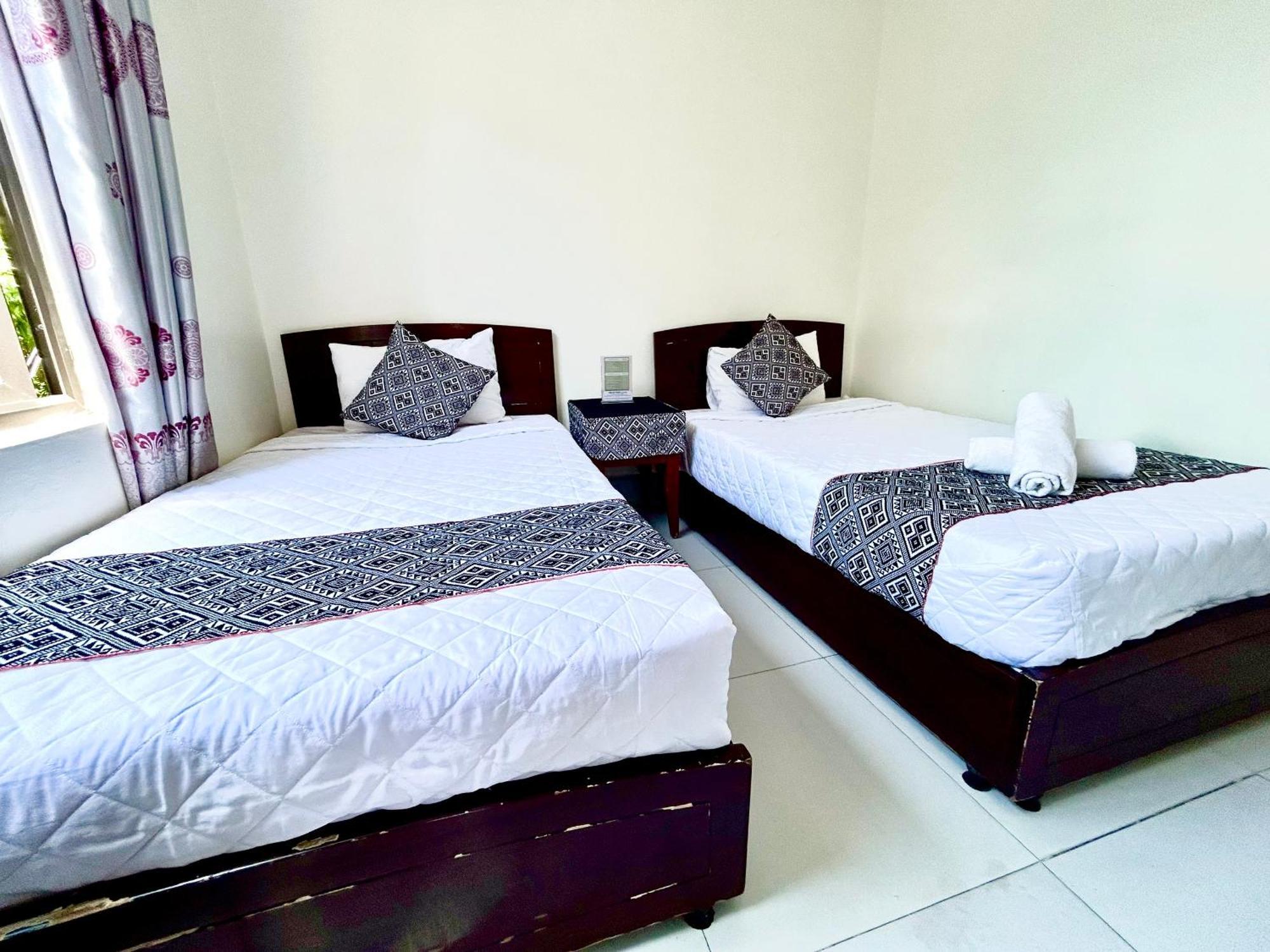 Frontier Hostel & Tours Diện Biên Phủ Buitenkant foto